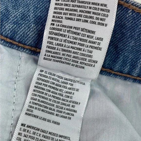 American Eagle Mom Shorts Rolled Cuff Pleated High Rise Denim Size 4 - Picture 6 of 9